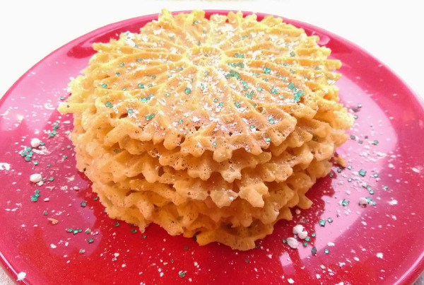 christmas pizzelle